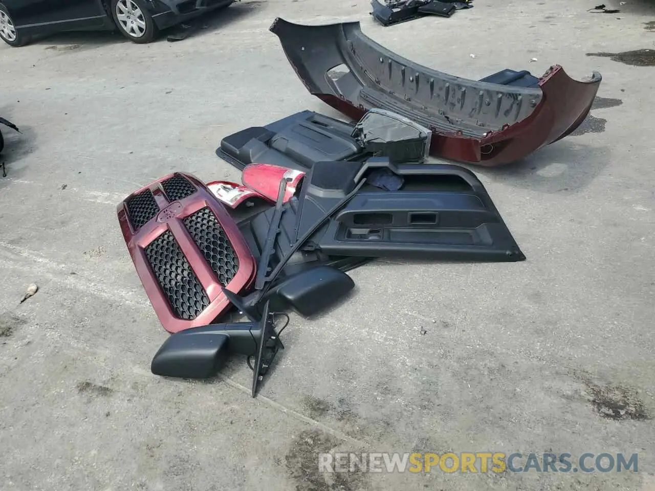 12 fotografías del automóvil dañado 1C6RR6FT0KS500546 RAM 1500 2019