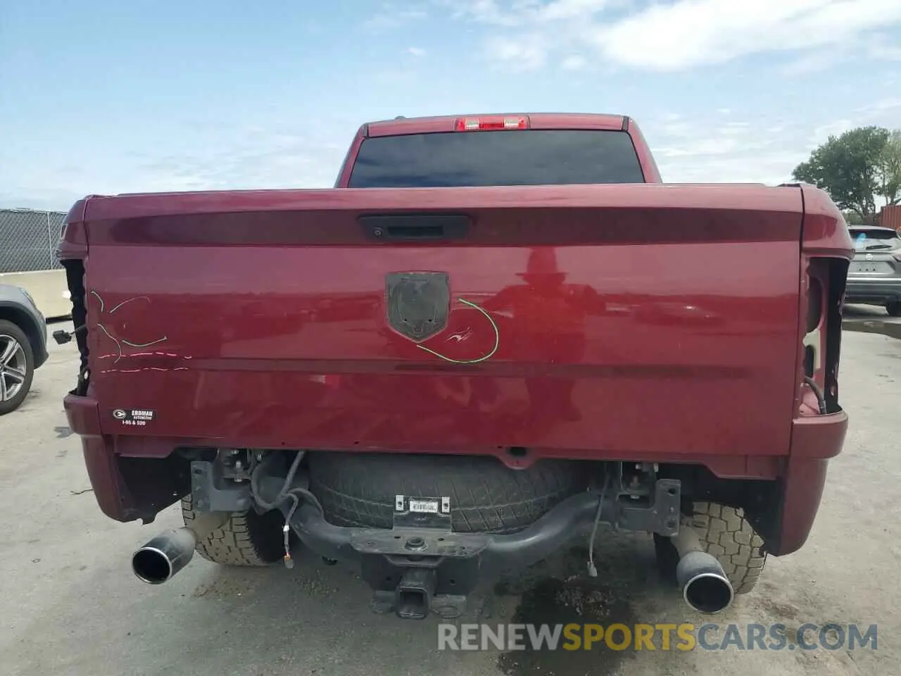 6 fotografías del automóvil dañado 1C6RR6FT0KS500546 RAM 1500 2019