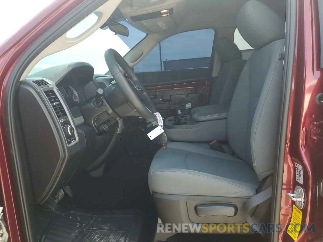 7 fotografías del automóvil dañado 1C6RR6FT0KS500546 RAM 1500 2019