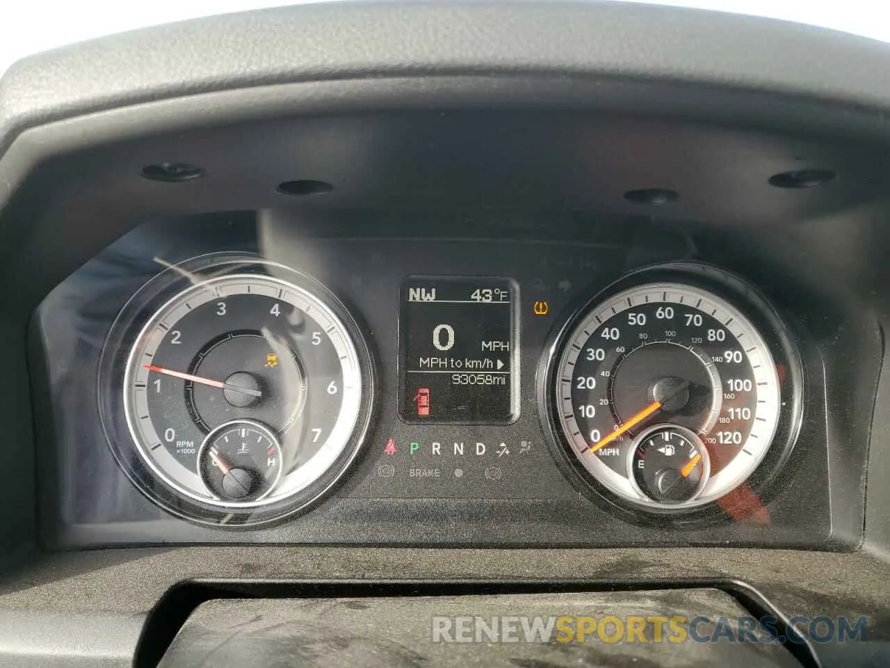 9 fotografías del automóvil dañado 1C6RR6FT0KS742060 RAM 1500 2019