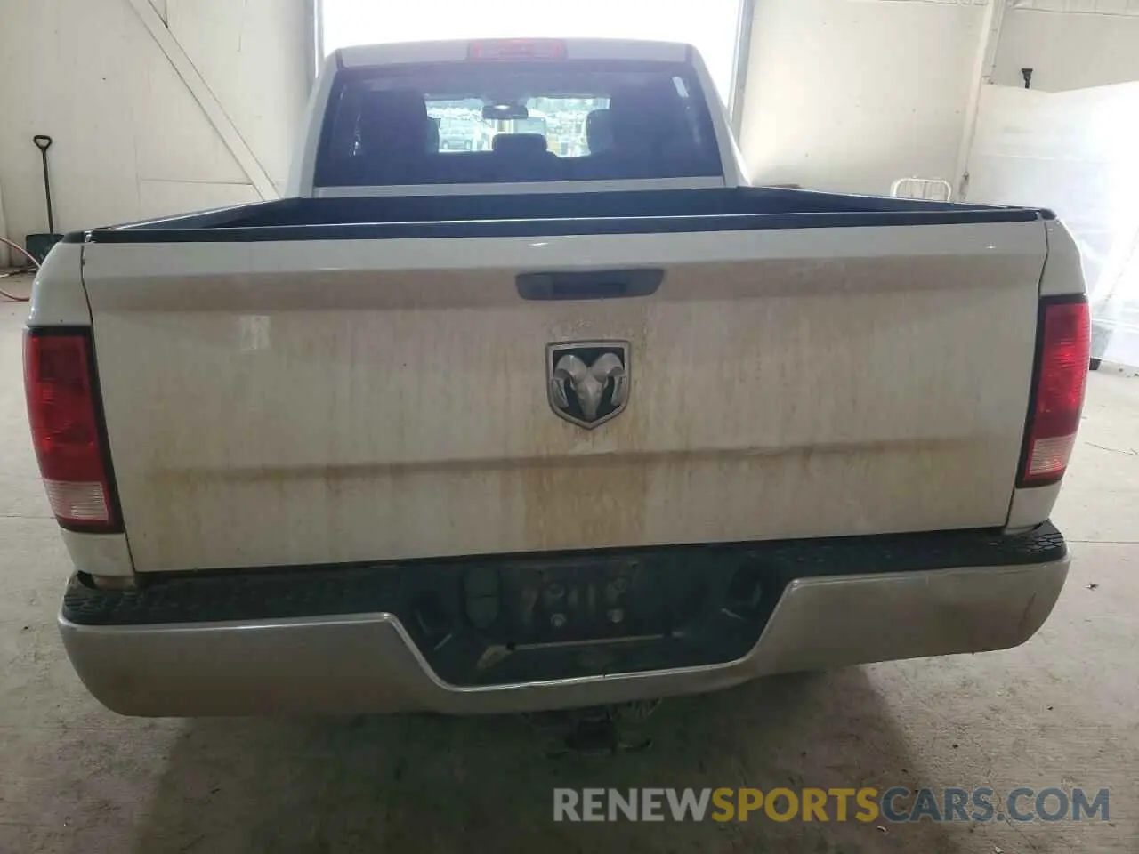 6 fotografías del automóvil dañado 1C6RR6FT5KS742197 RAM 1500 2019