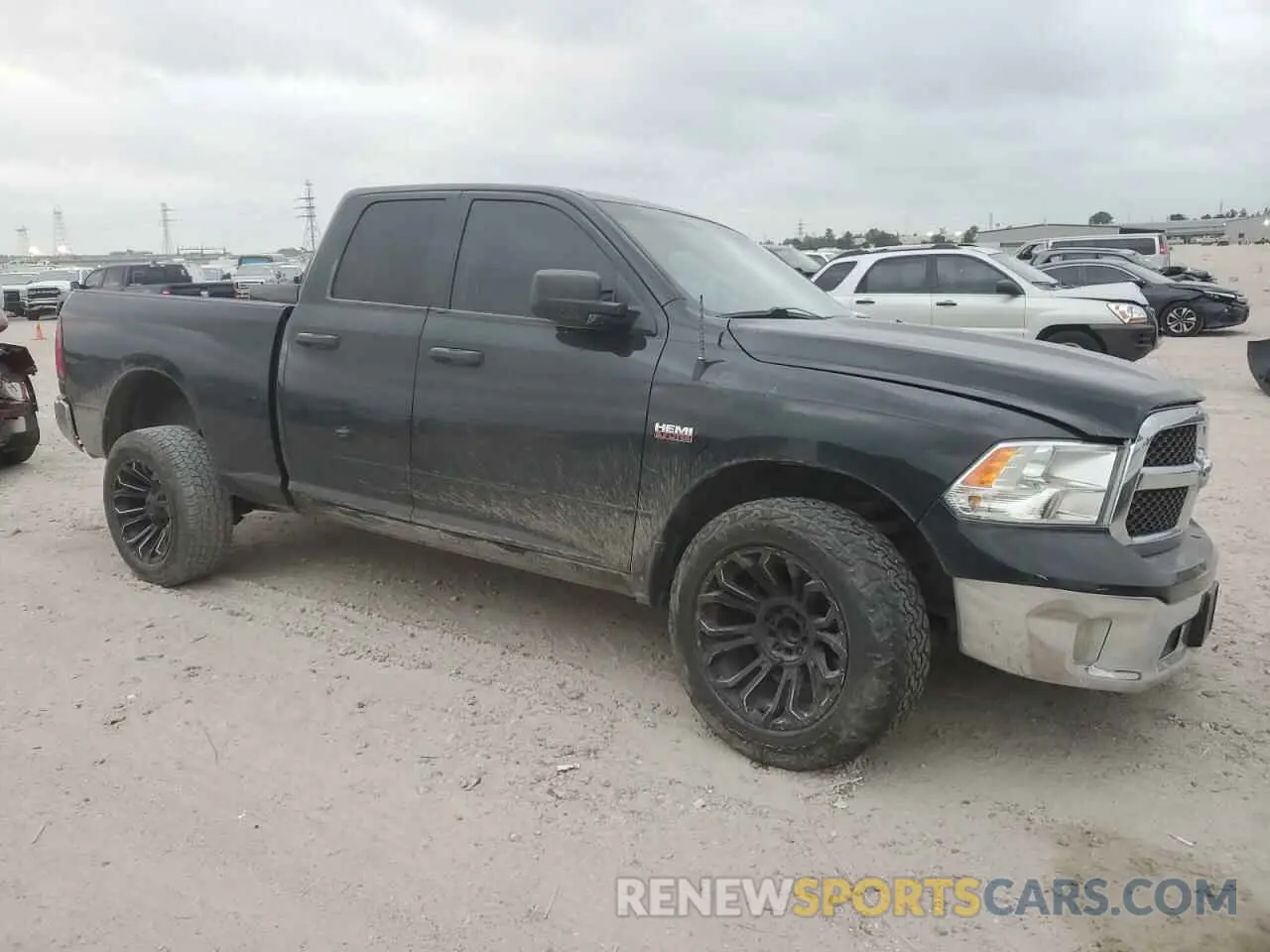 4 fotografías del automóvil dañado 1C6RR6FT9KS540396 RAM 1500 2019