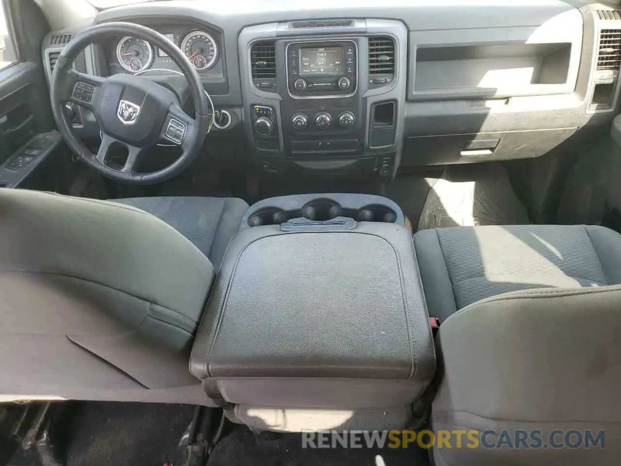 8 fotografías del automóvil dañado 1C6RR6FT9KS730845 RAM 1500 2019