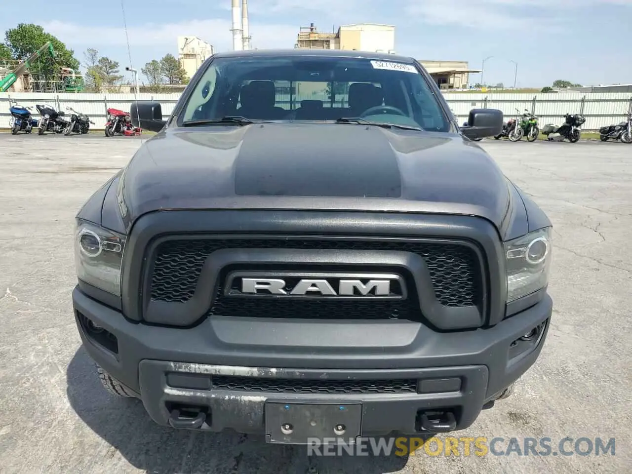 5 fotografías del automóvil dañado 1C6RR6GG6KS670928 RAM 1500 2019