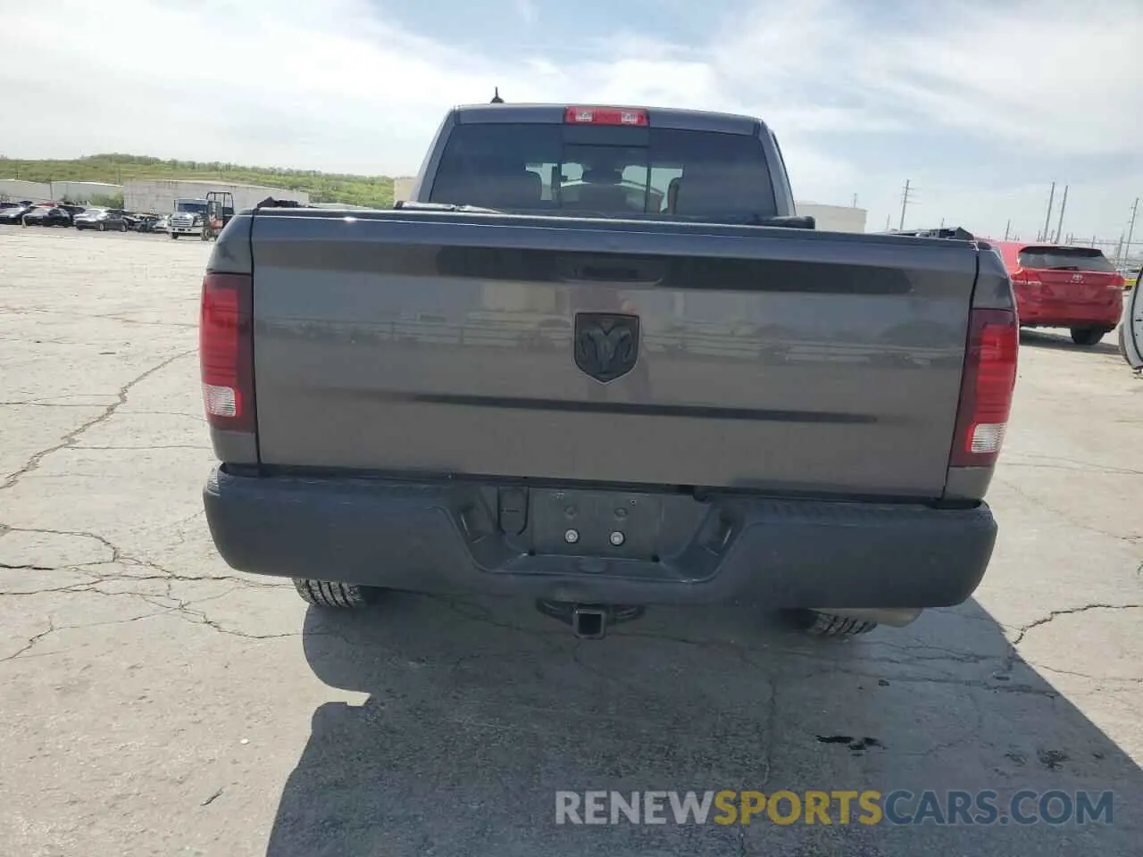 6 fotografías del automóvil dañado 1C6RR6GG6KS670928 RAM 1500 2019