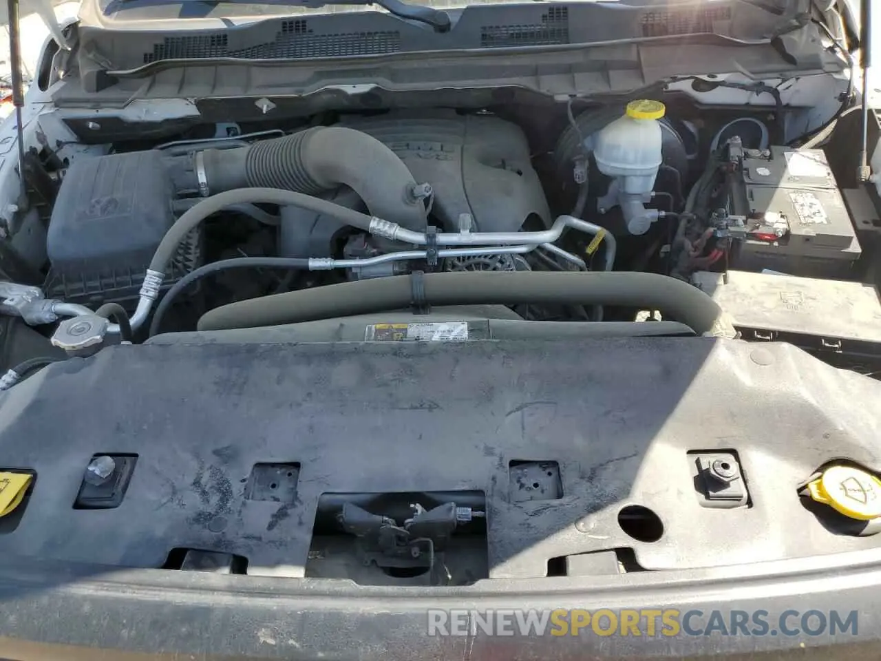 11 fotografías del automóvil dañado 1C6RR6LT3KS673157 RAM 1500 2019