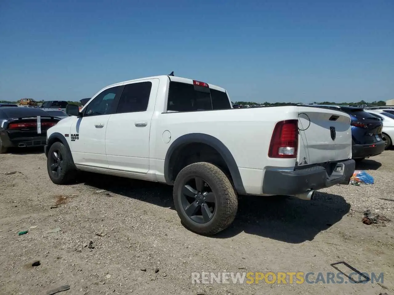 2 fotografías del automóvil dañado 1C6RR6LT3KS673157 RAM 1500 2019