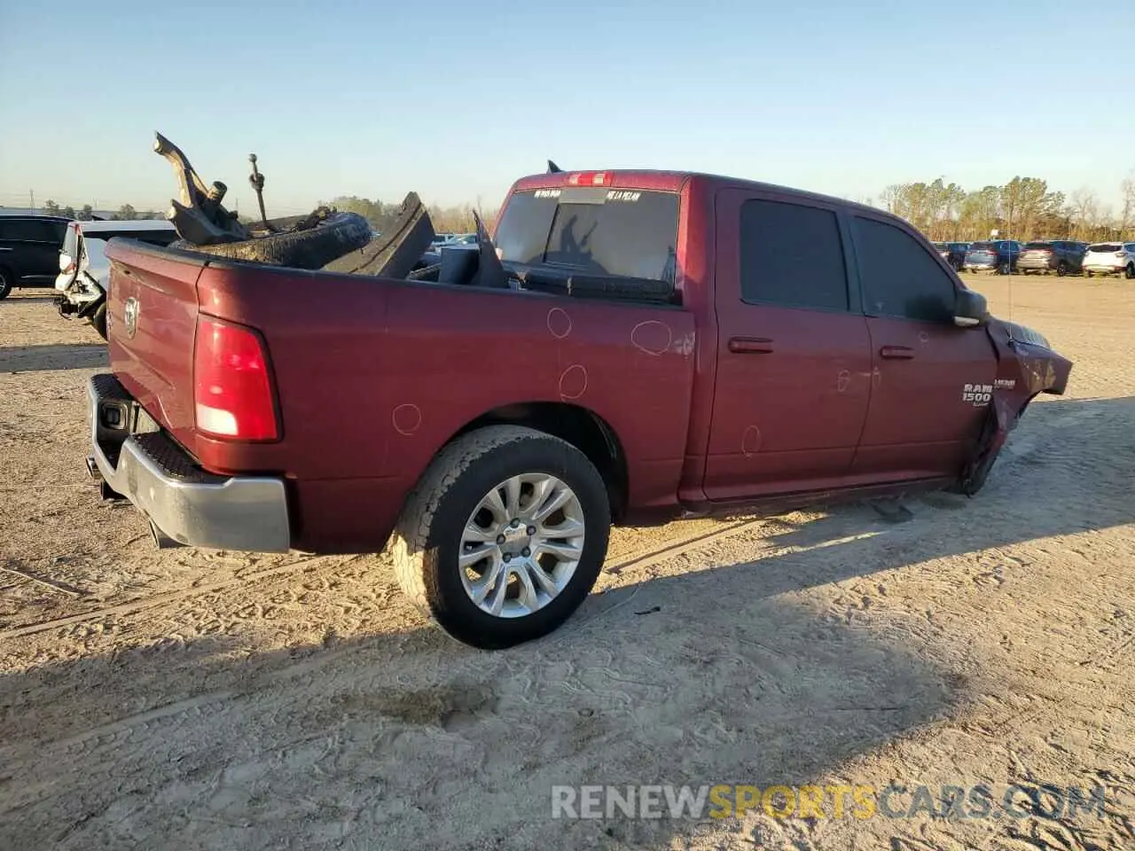 3 fotografías del automóvil dañado 1C6RR6LT4KS573777 RAM 1500 2019