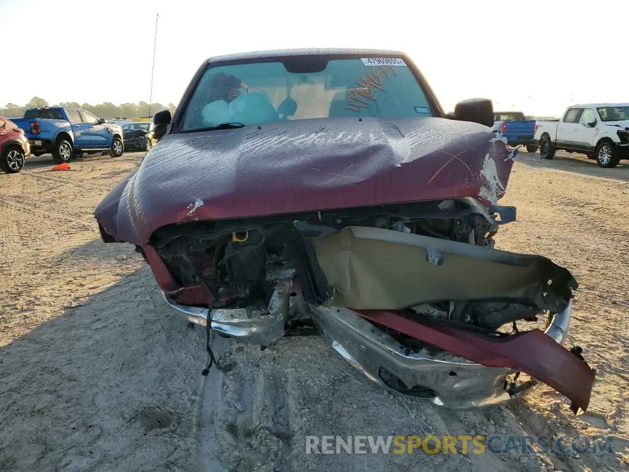 5 fotografías del automóvil dañado 1C6RR6LT4KS573777 RAM 1500 2019