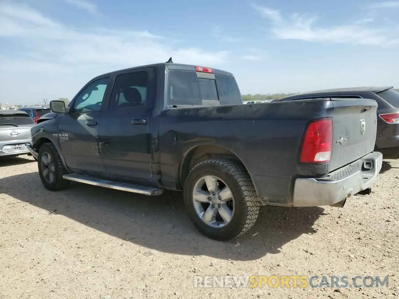 2 fotografías del automóvil dañado 1C6RR6LT4KS573942 RAM 1500 2019