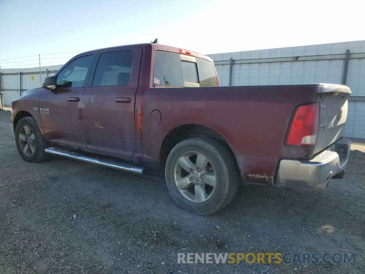 2 fotografías del automóvil dañado 1C6RR6LT7KS539462 RAM 1500 2019