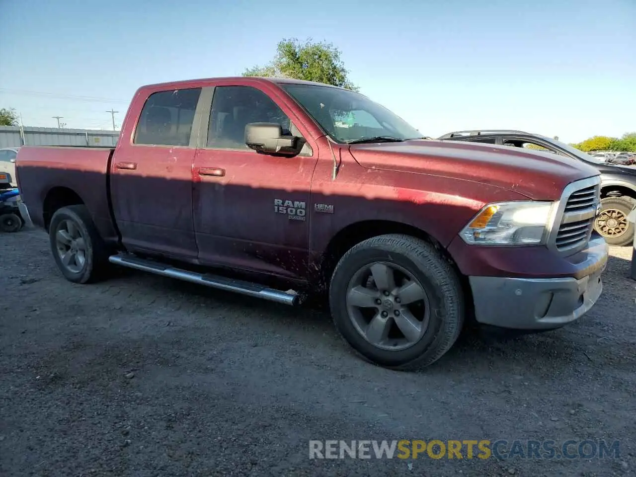 4 fotografías del automóvil dañado 1C6RR6LT7KS539462 RAM 1500 2019