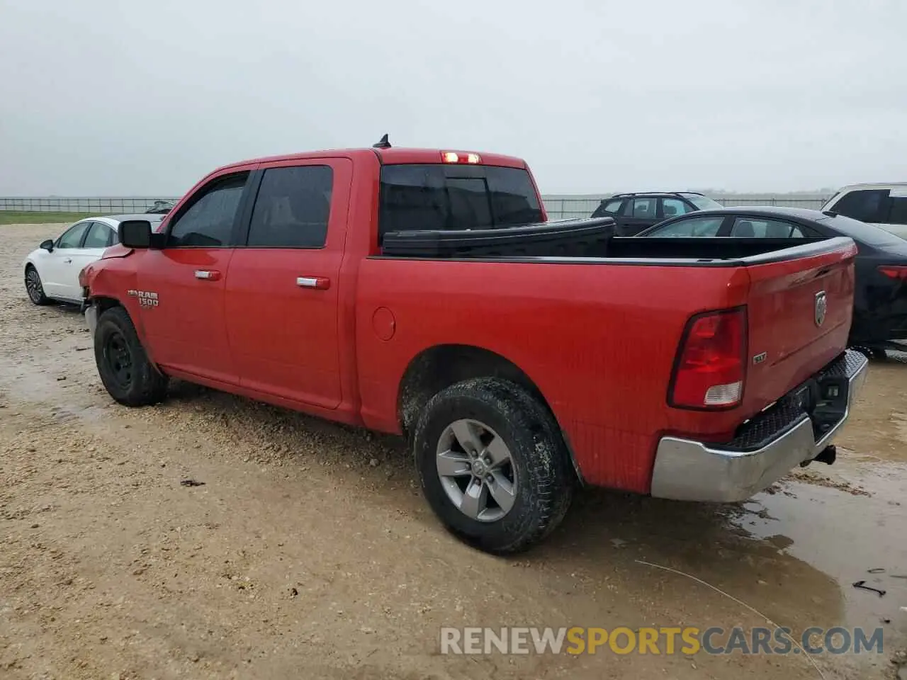2 fotografías del automóvil dañado 1C6RR6LT9KS549054 RAM 1500 2019