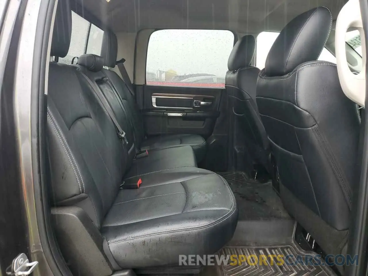 10 fotografías del automóvil dañado 1C6RR6NM0KS709702 RAM 1500 2019