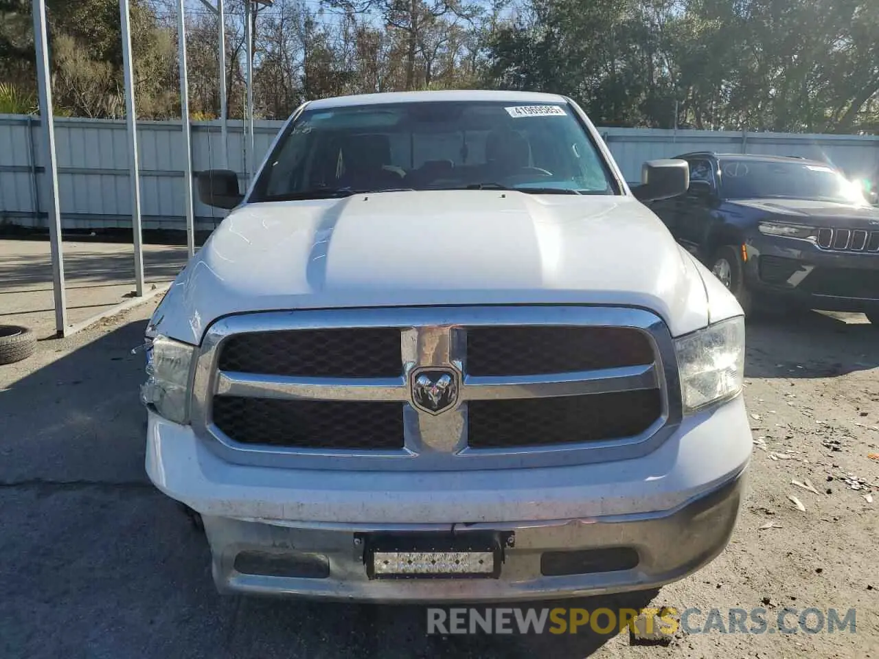 5 fotografías del automóvil dañado 1C6RR6TT2KS657581 RAM 1500 2019