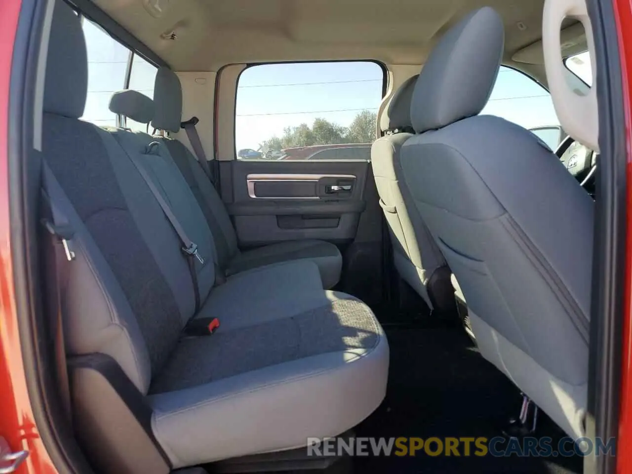 11 fotografías del automóvil dañado 1C6RR6TT4KS686807 RAM 1500 2019