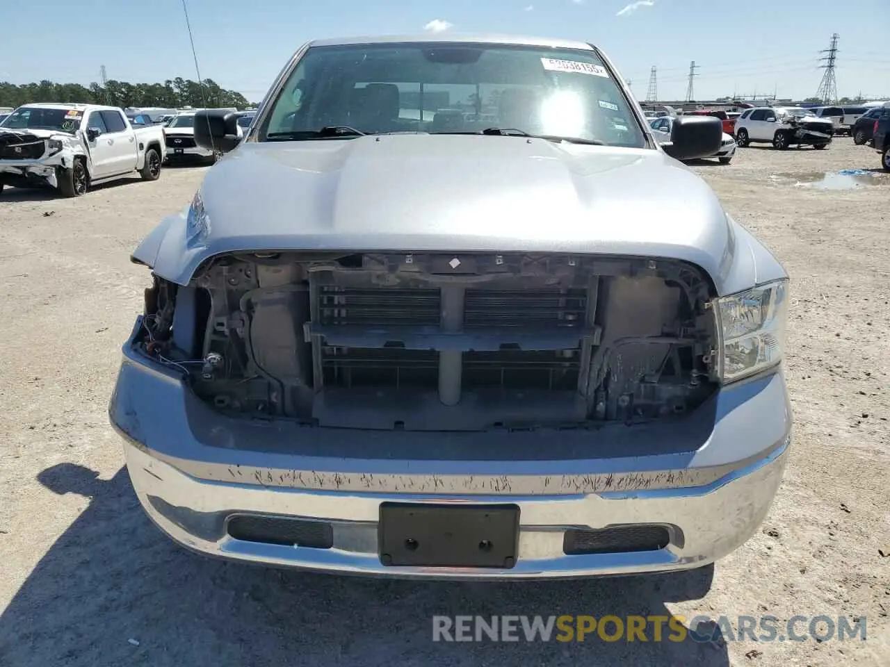 5 fotografías del automóvil dañado 1C6RR6TT8KS704743 RAM 1500 2019