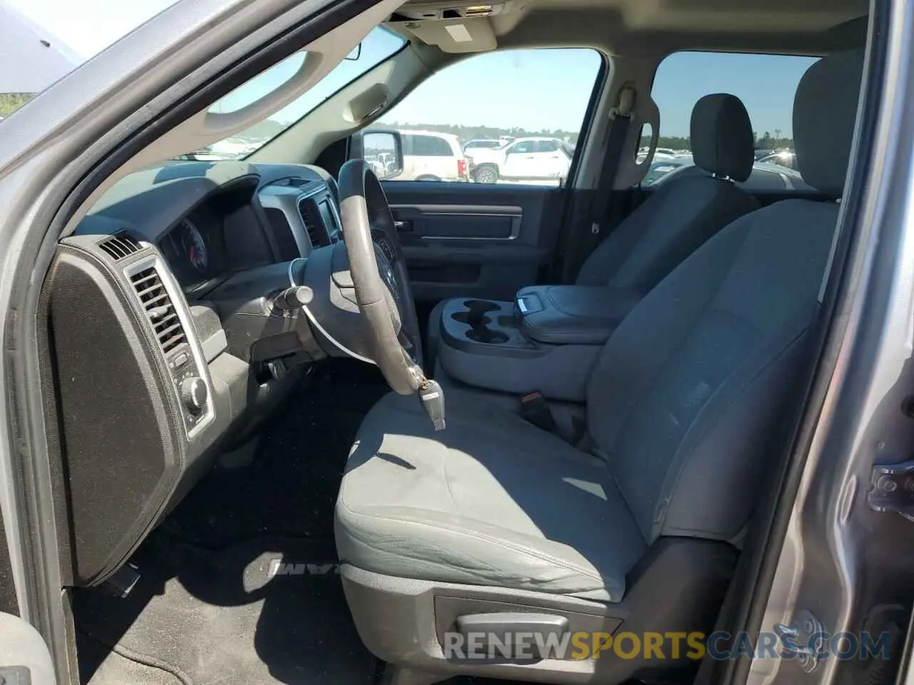 7 fotografías del automóvil dañado 1C6RR6TT8KS704743 RAM 1500 2019