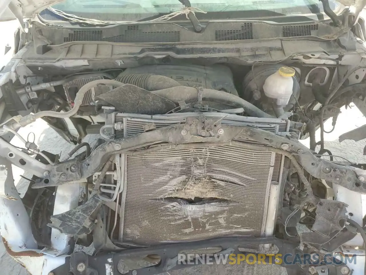 11 fotografías del automóvil dañado 1C6RR6TTXKS612808 RAM 1500 2019