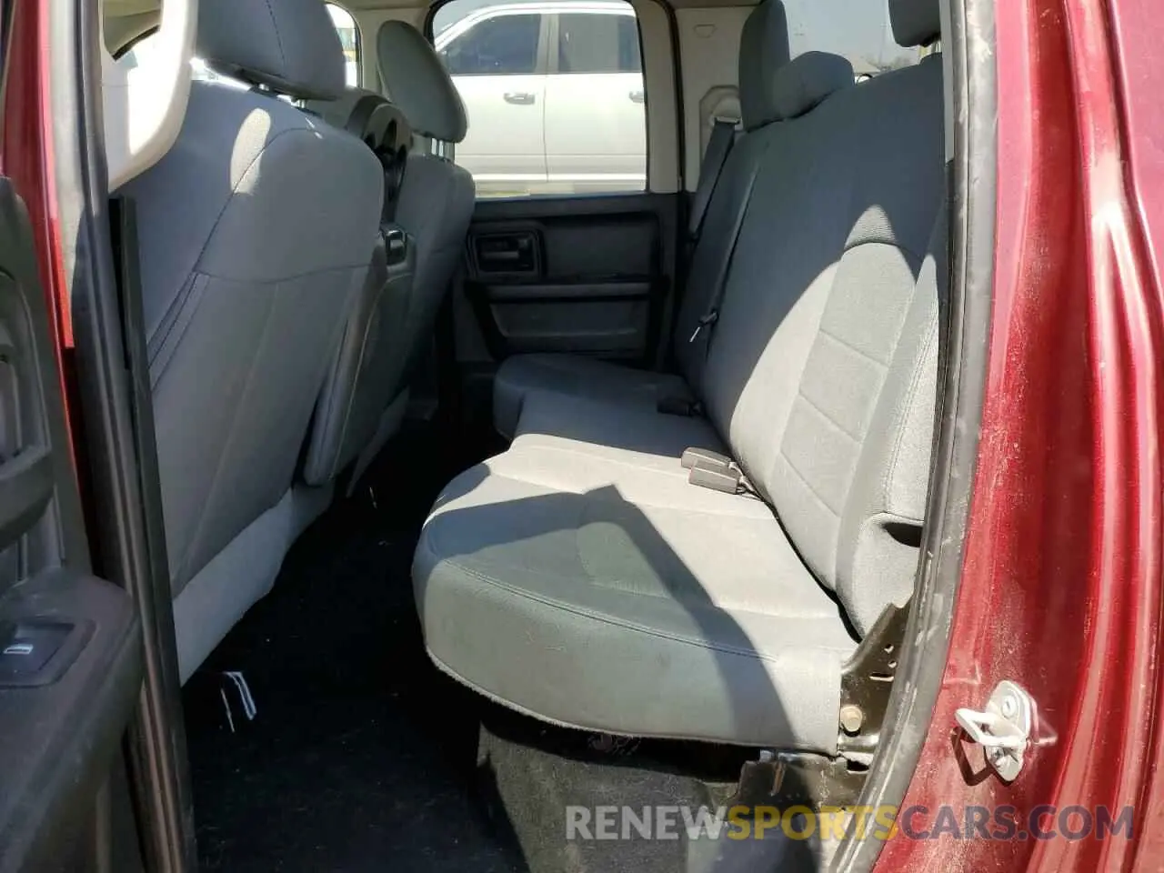 10 fotografías del automóvil dañado 1C6RR7FG2KS568503 RAM 1500 2019