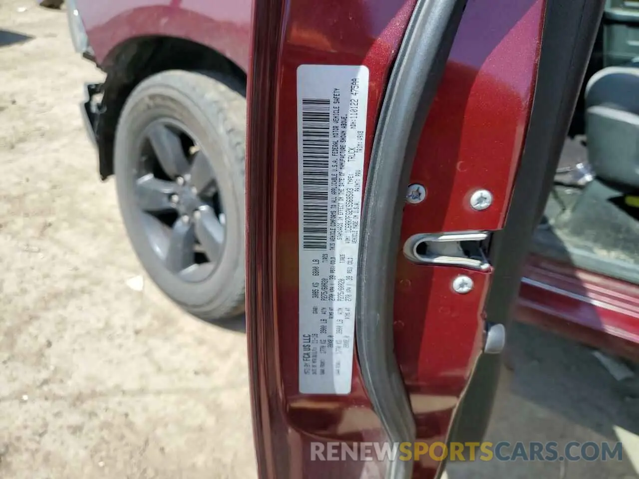 12 fotografías del automóvil dañado 1C6RR7FG2KS568503 RAM 1500 2019