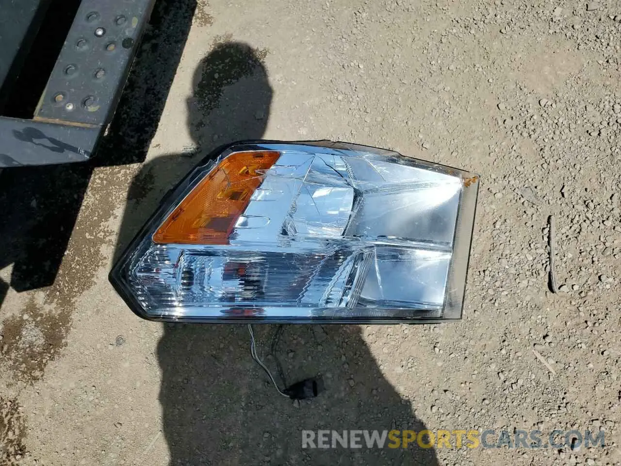 12 fotografías del automóvil dañado 1C6RR7FG2KS686650 RAM 1500 2019