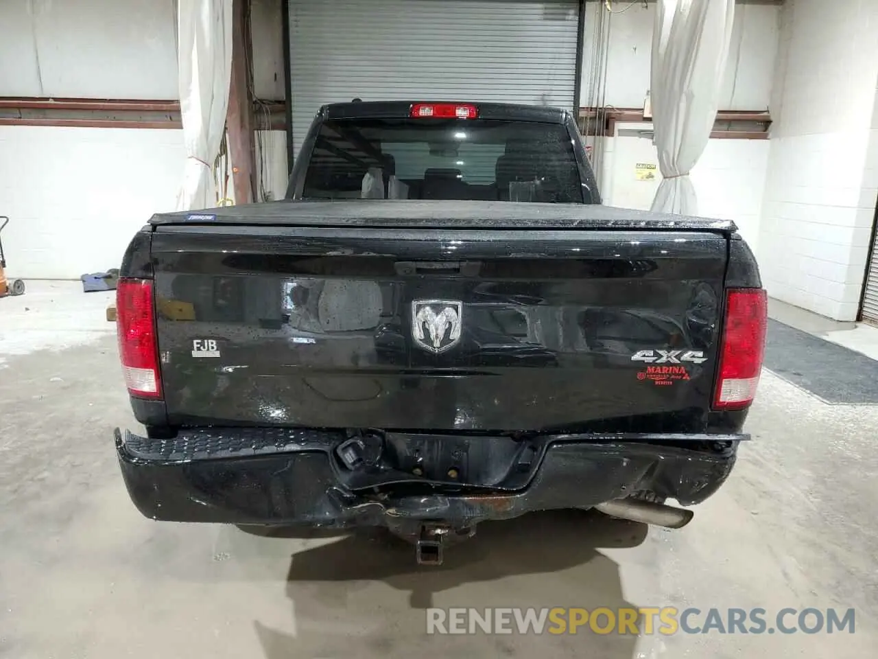 6 fotografías del automóvil dañado 1C6RR7FG4KS502972 RAM 1500 2019