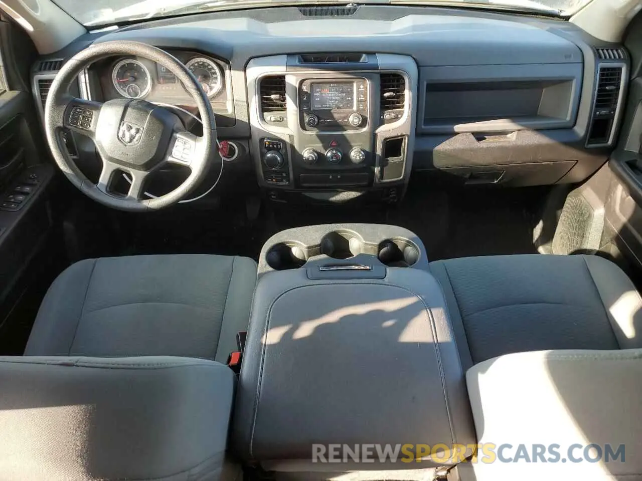 8 fotografías del automóvil dañado 1C6RR7FG4KS639166 RAM 1500 2019