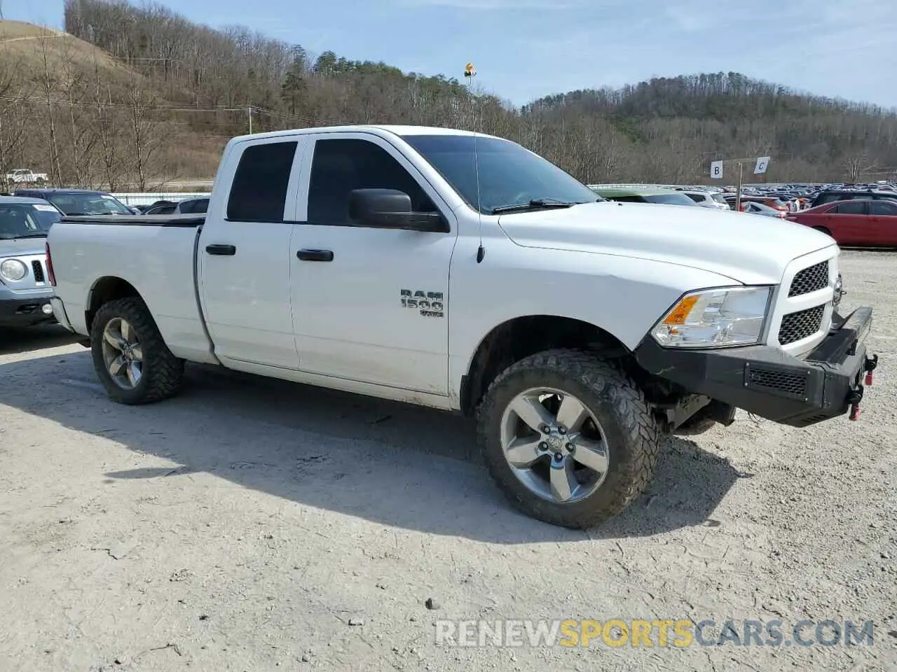 4 fotografías del automóvil dañado 1C6RR7FG7KS525176 RAM 1500 2019