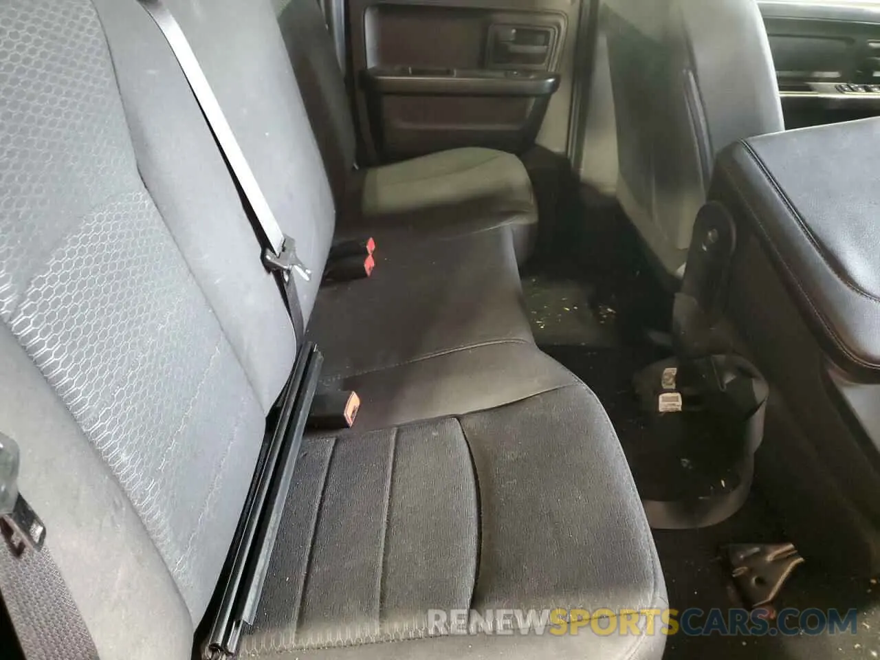 10 fotografías del automóvil dañado 1C6RR7FG9KS579353 RAM 1500 2019