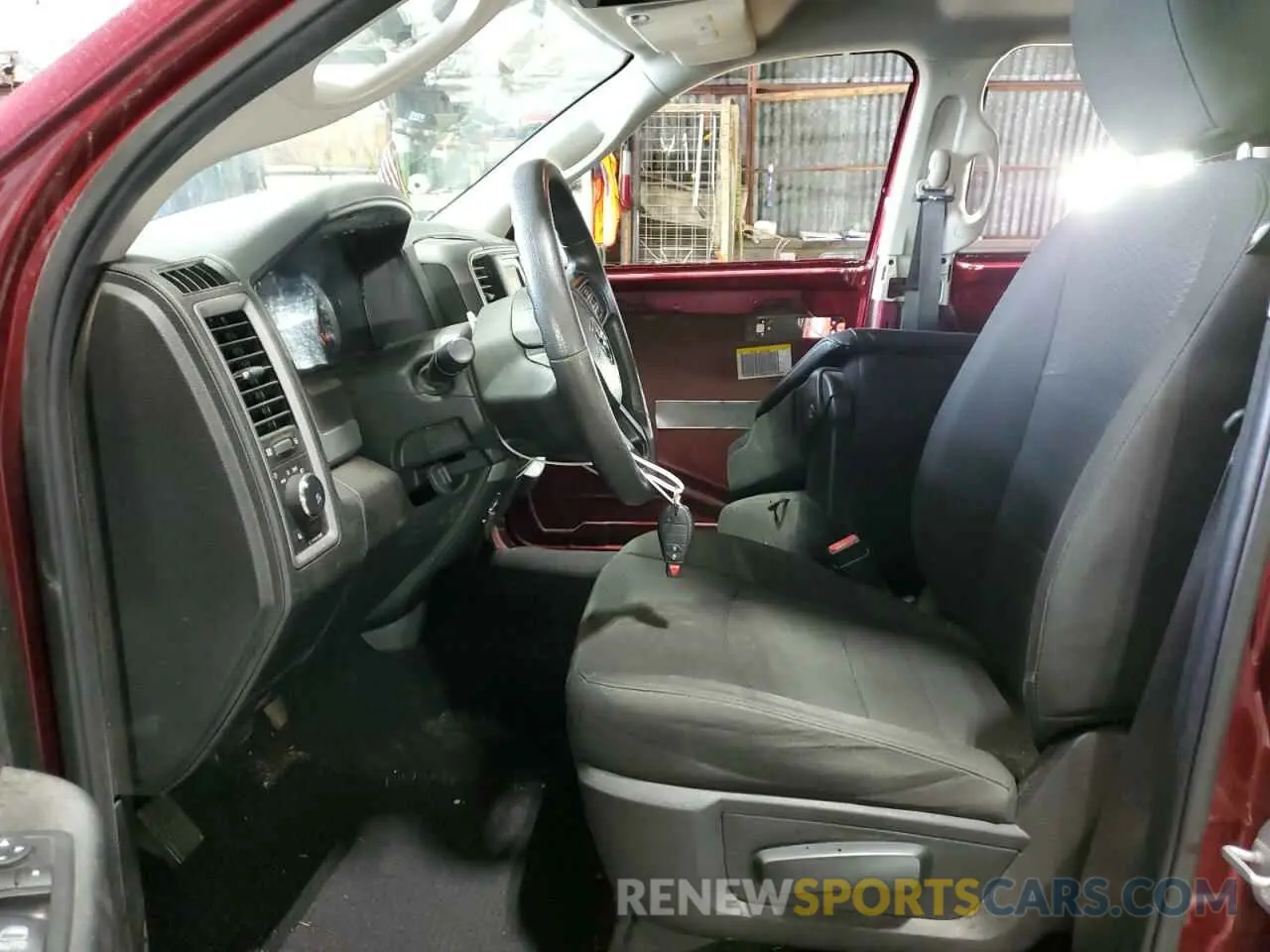 7 fotografías del automóvil dañado 1C6RR7FG9KS579353 RAM 1500 2019