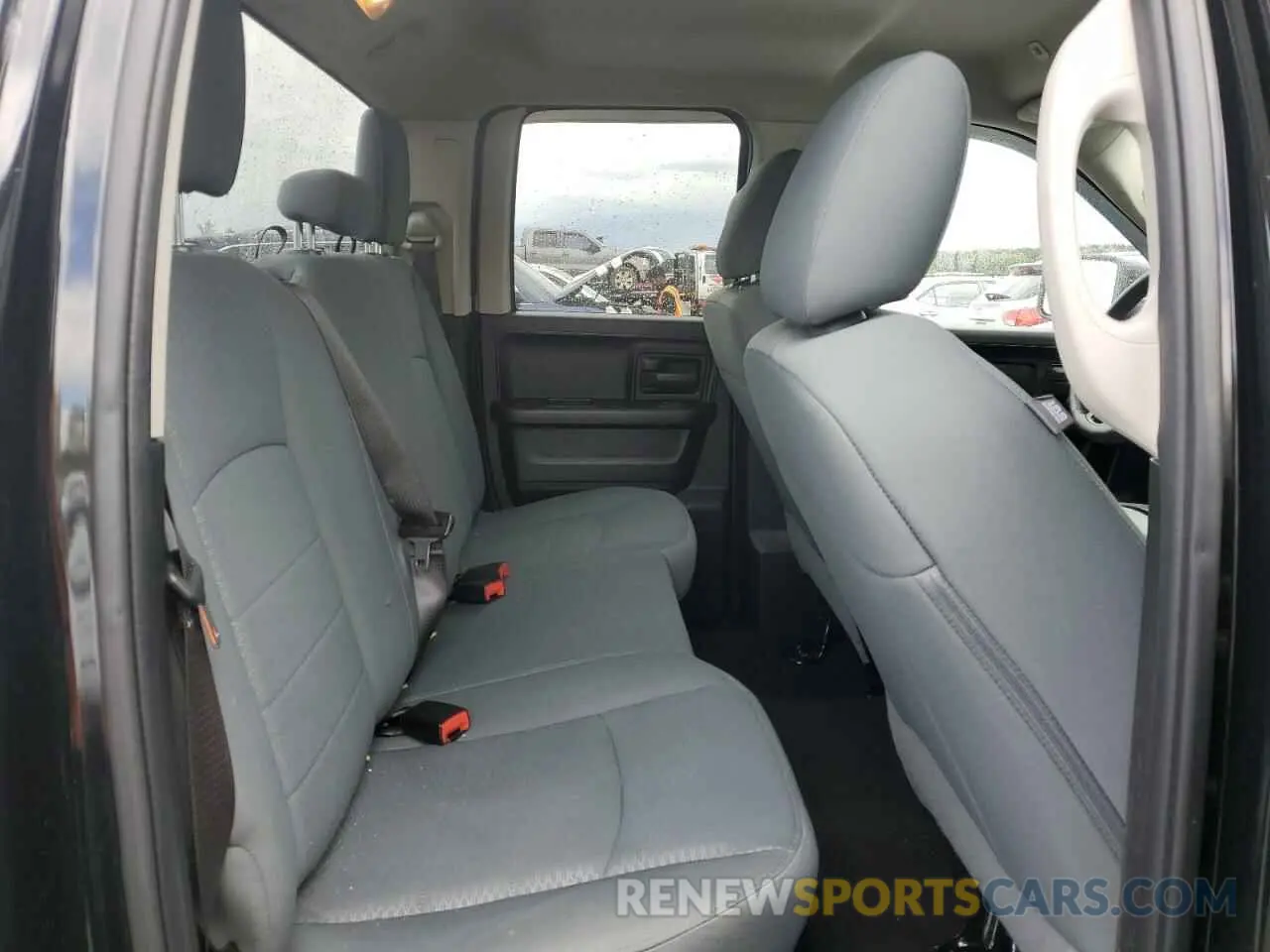 10 fotografías del automóvil dañado 1C6RR7FGXKS705459 RAM 1500 2019