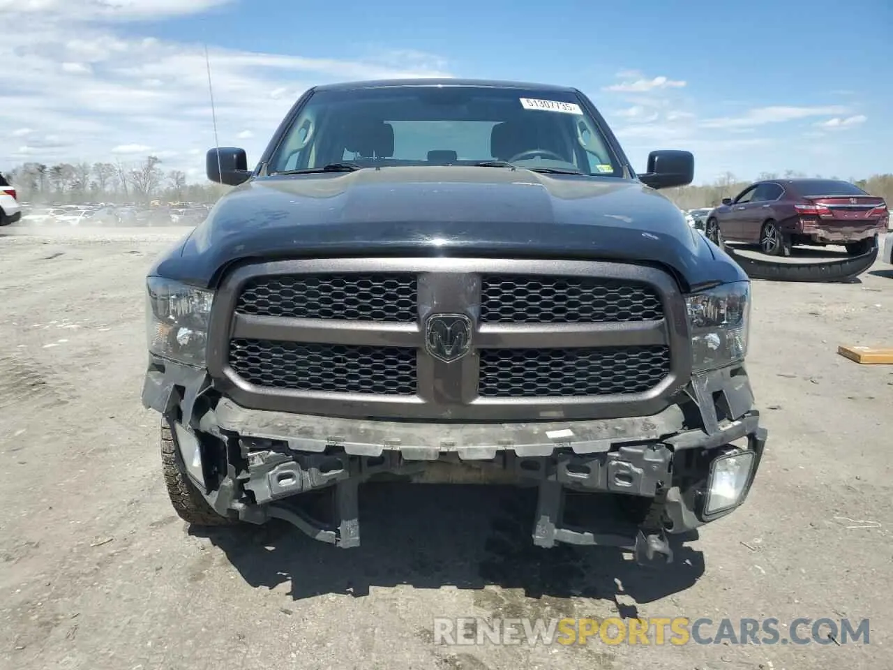 5 fotografías del automóvil dañado 1C6RR7FT3KS503950 RAM 1500 2019