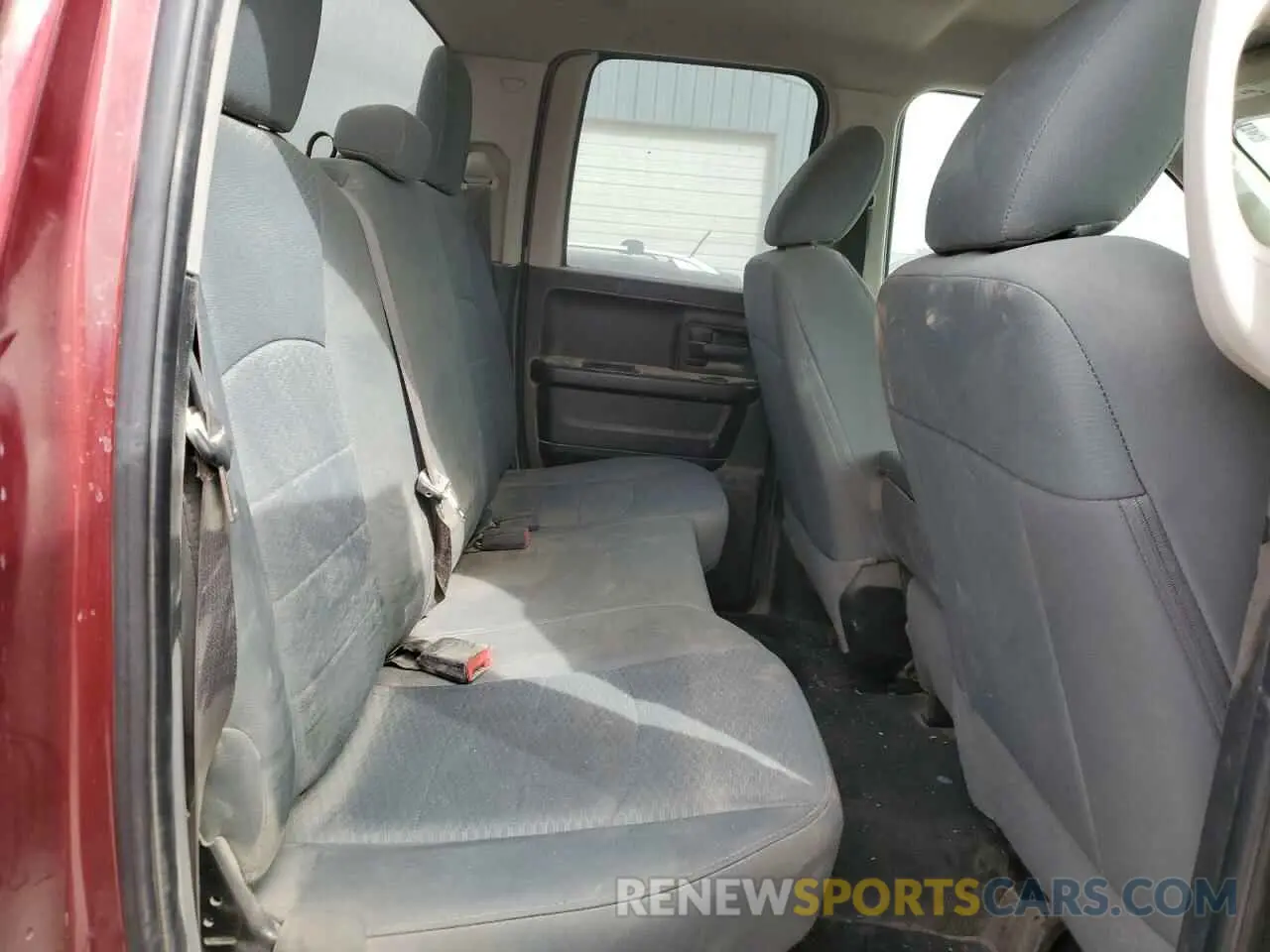 10 fotografías del automóvil dañado 1C6RR7FT4KS715918 RAM 1500 2019