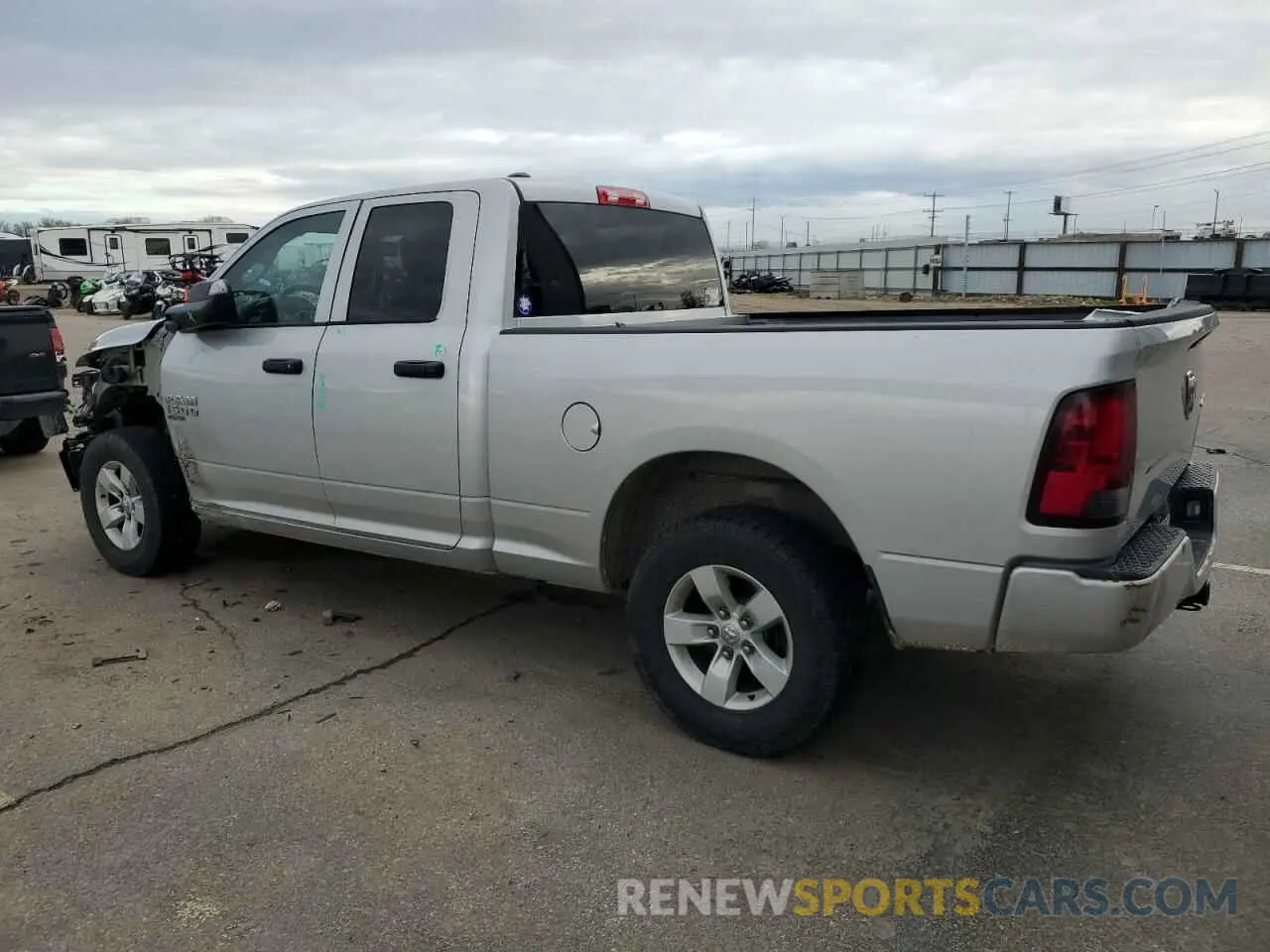 2 fotografías del automóvil dañado 1C6RR7FT8KS547068 RAM 1500 2019