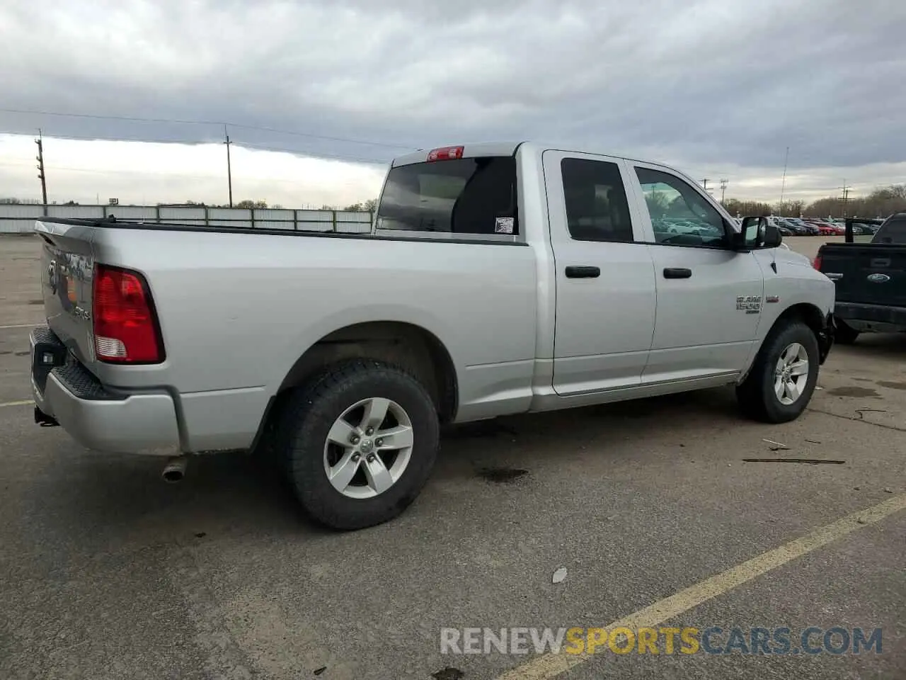 3 fotografías del automóvil dañado 1C6RR7FT8KS547068 RAM 1500 2019