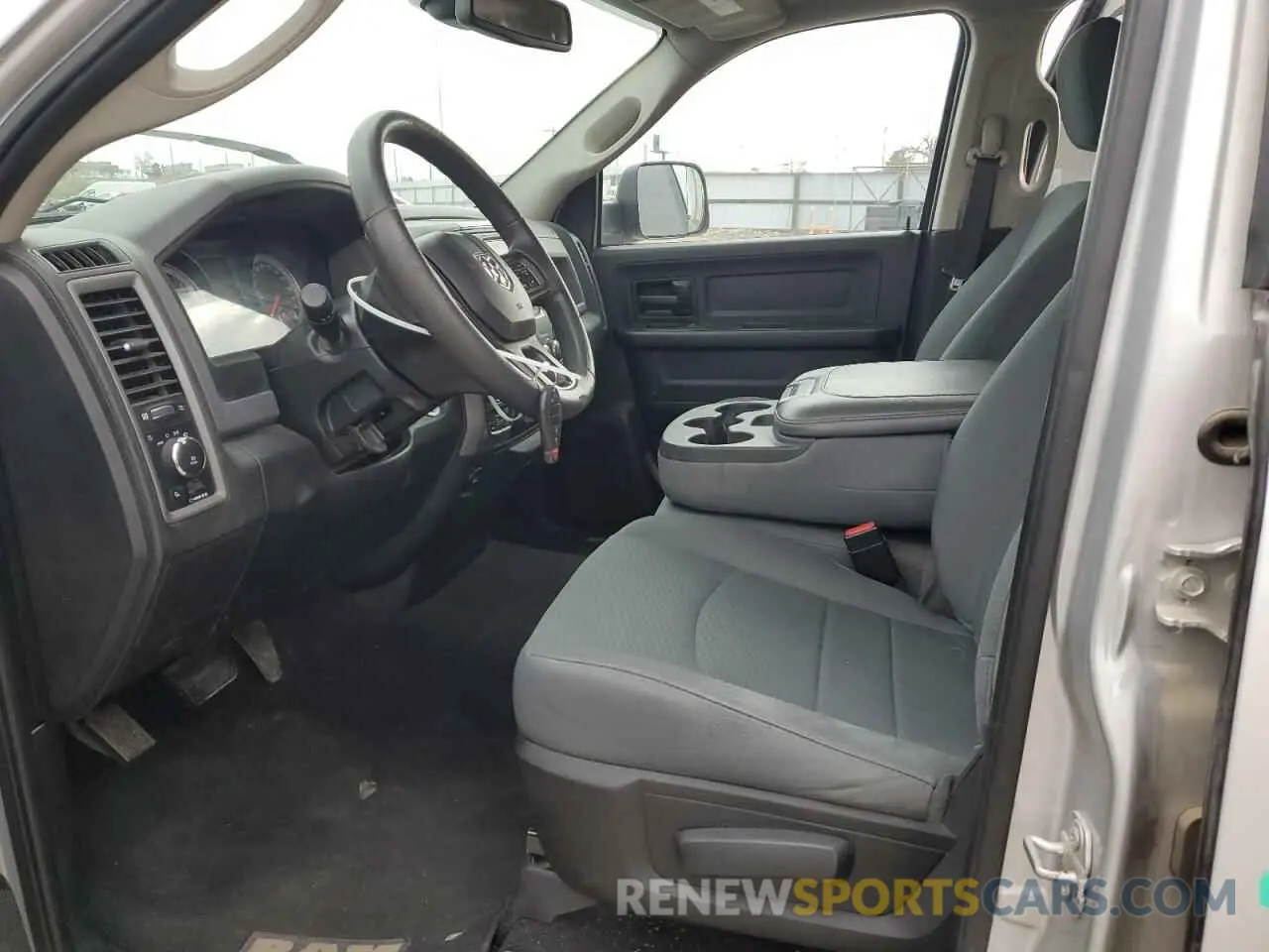 7 fotografías del automóvil dañado 1C6RR7FT8KS547068 RAM 1500 2019