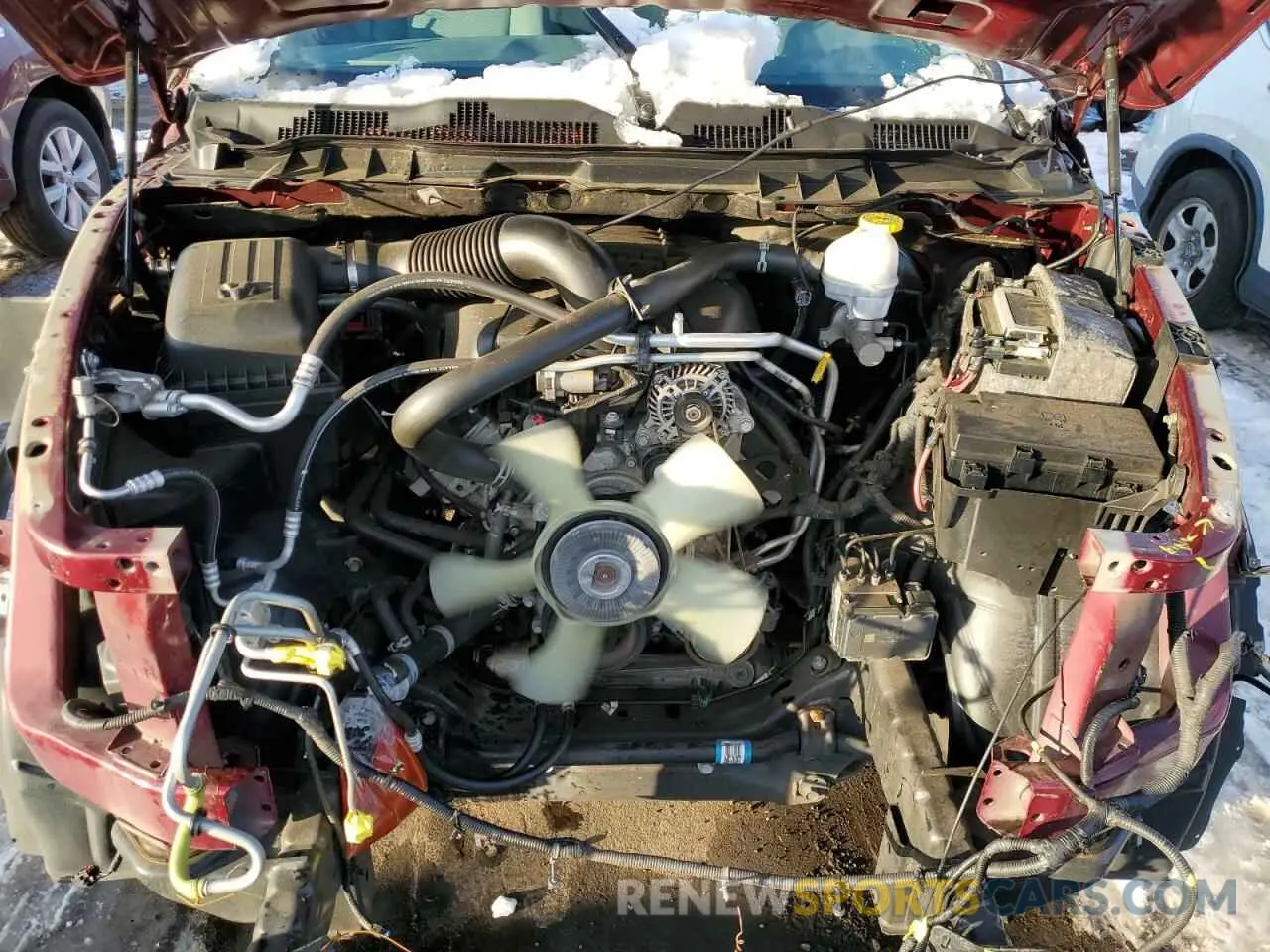 11 fotografías del automóvil dañado 1C6RR7FTXKS517263 RAM 1500 2019