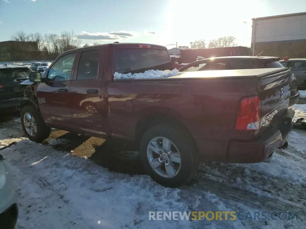2 fotografías del automóvil dañado 1C6RR7FTXKS517263 RAM 1500 2019