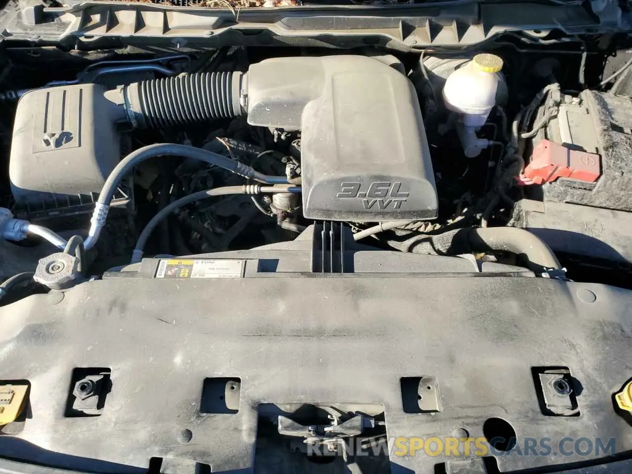 11 fotografías del automóvil dañado 1C6RR7GG4KS693016 RAM 1500 2019
