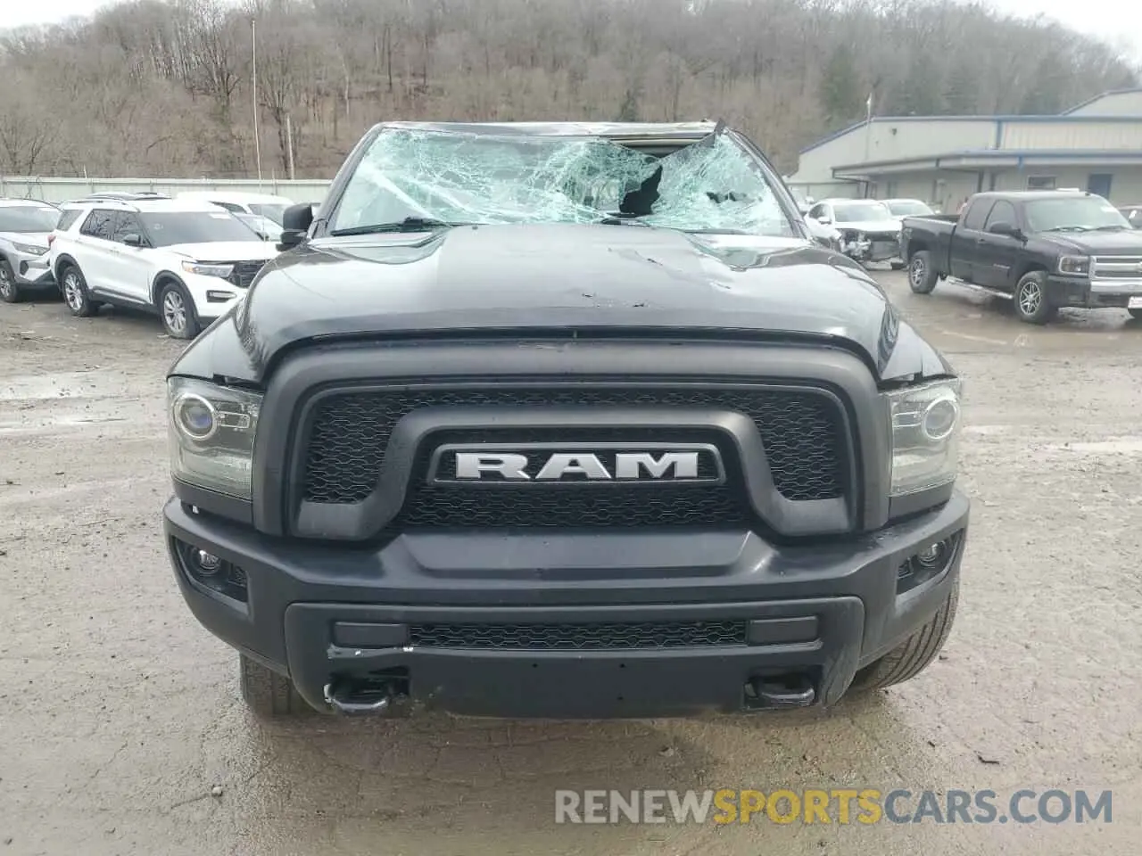 5 fotografías del automóvil dañado 1C6RR7GT2KS703393 RAM 1500 2019