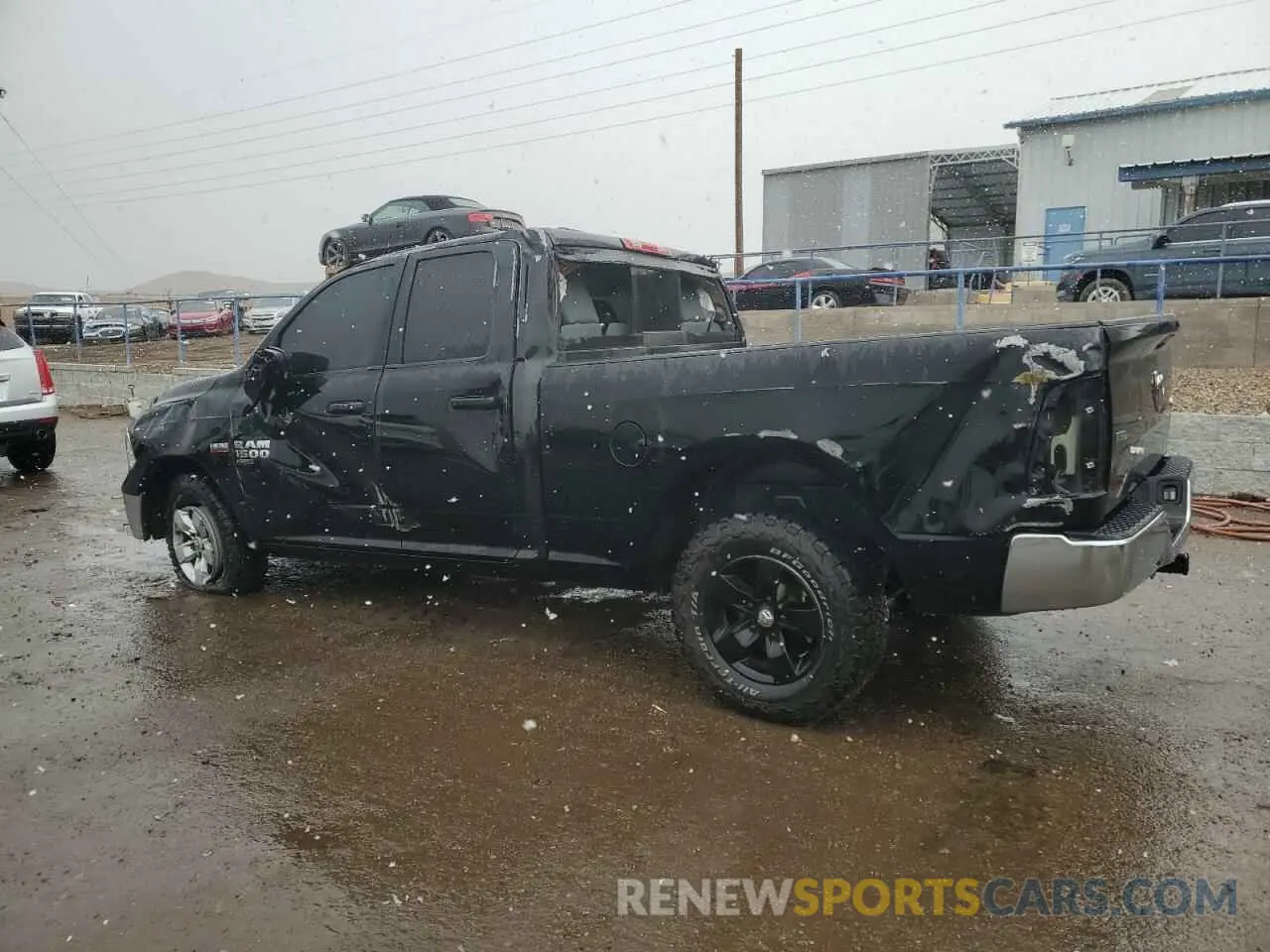 2 fotografías del automóvil dañado 1C6RR7GT4KS613940 RAM 1500 2019