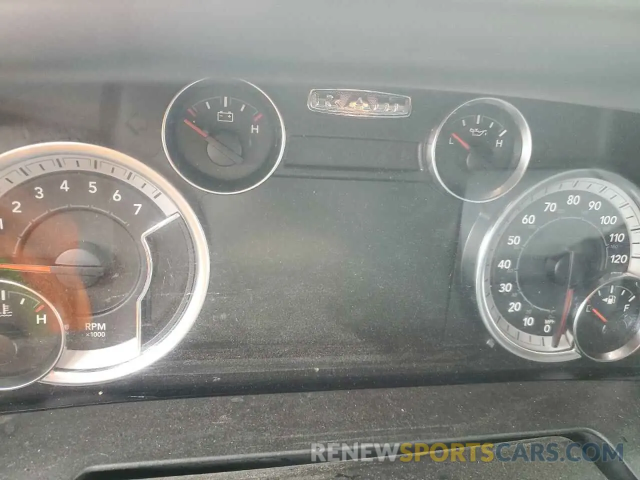9 fotografías del automóvil dañado 1C6RR7GT4KS613940 RAM 1500 2019