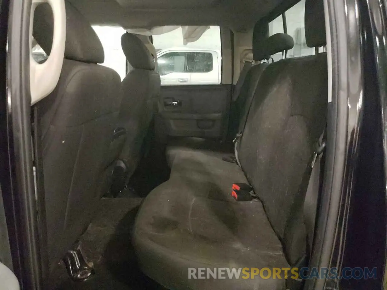 10 fotografías del automóvil dañado 1C6RR7GT5KS725792 RAM 1500 2019