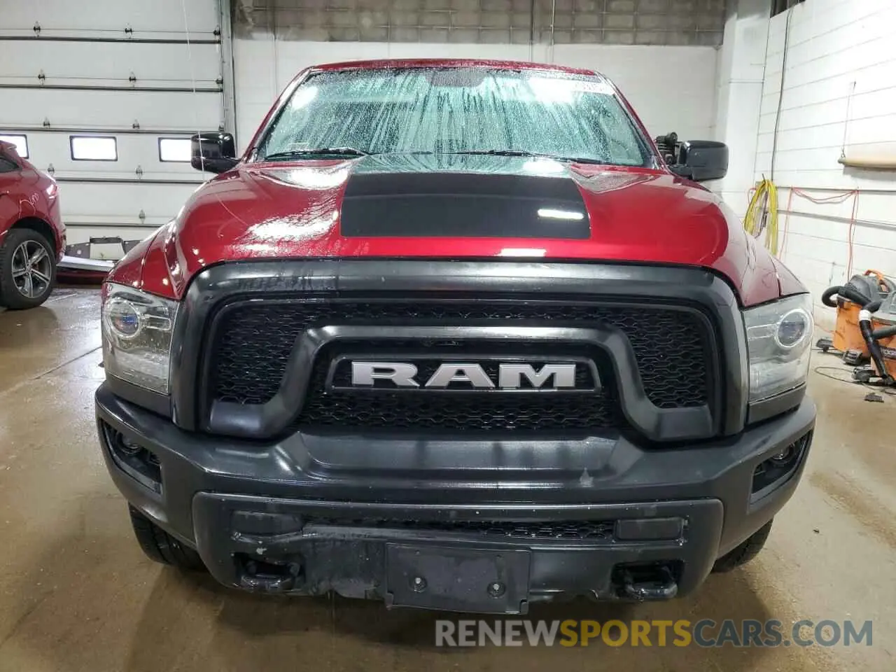 5 fotografías del automóvil dañado 1C6RR7GT9KS732518 RAM 1500 2019