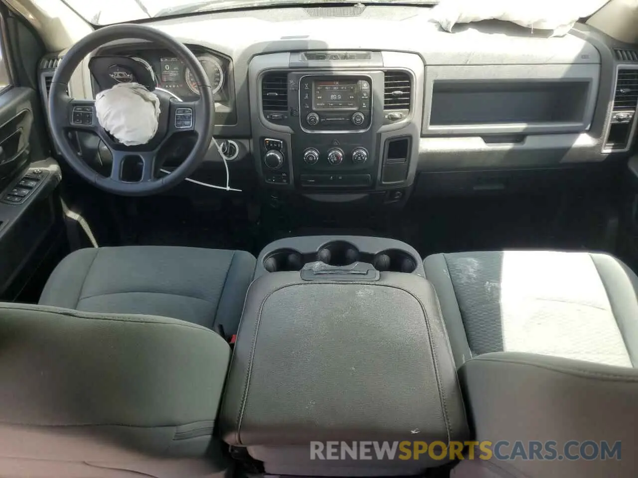 8 fotografías del automóvil dañado 1C6RR7KG3KS501933 RAM 1500 2019