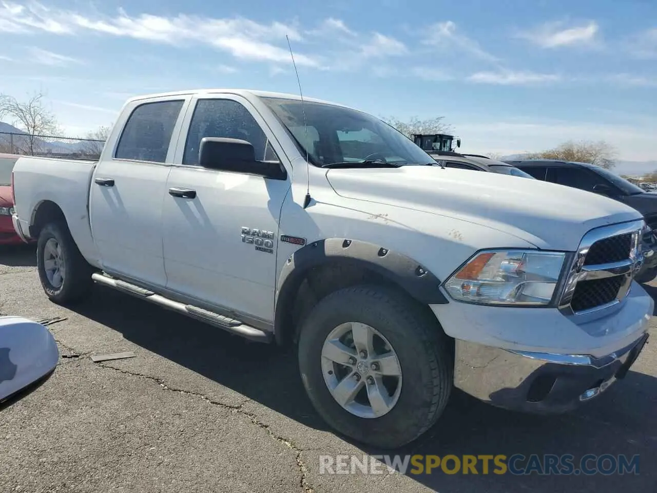 4 fotografías del automóvil dañado 1C6RR7KM0KS675643 RAM 1500 2019