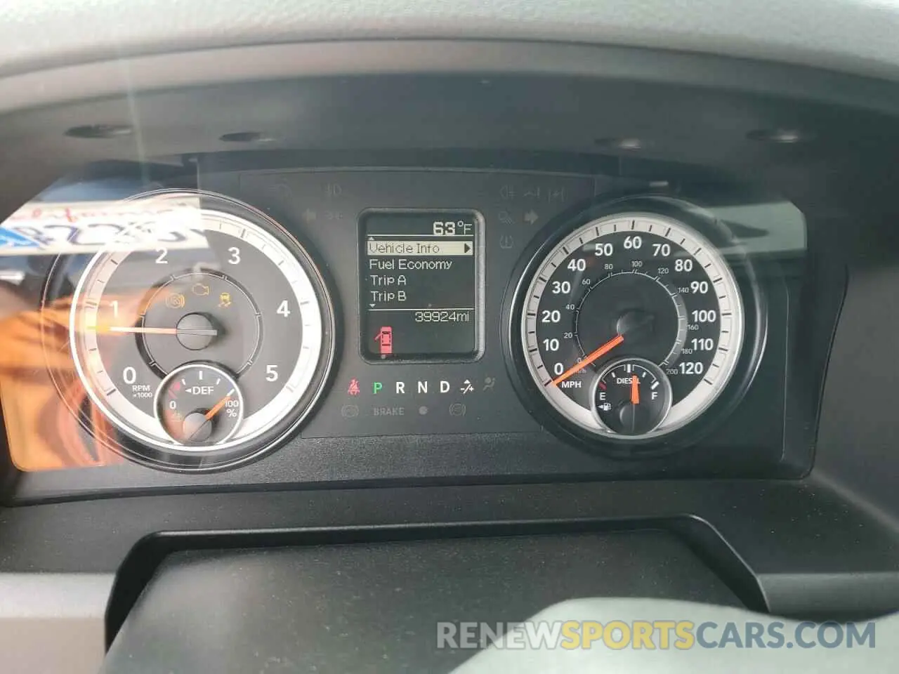 9 fotografías del automóvil dañado 1C6RR7KM9KS725388 RAM 1500 2019