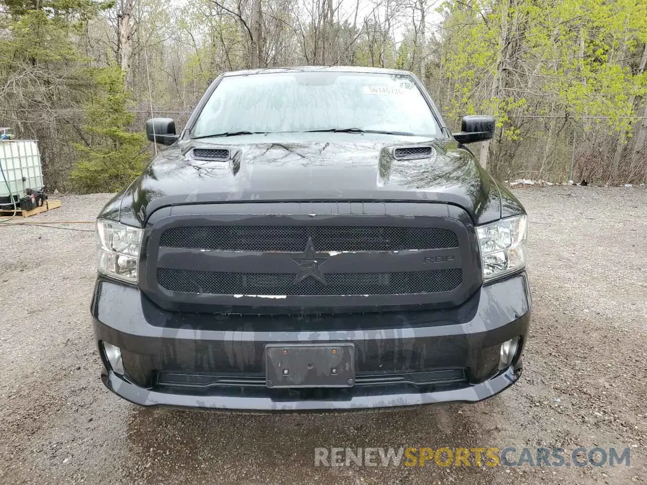5 fotografías del automóvil dañado 1C6RR7KT0KS679568 RAM 1500 2019