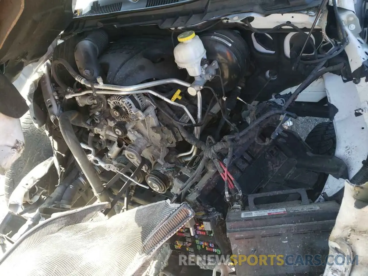 12 fotografías del automóvil dañado 1C6RR7KT3KS532774 RAM 1500 2019